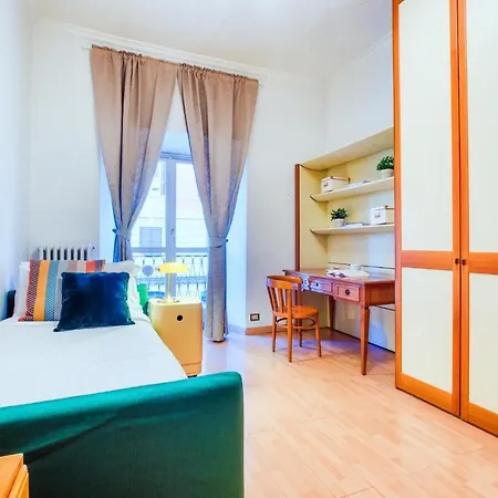 Apartment Lovely And Spacious 2 Bed Flat In A Great Area *