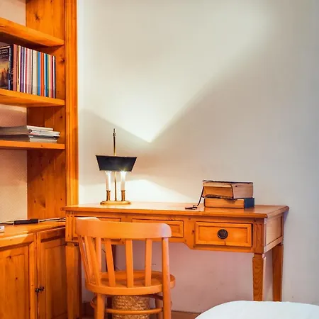 Apartment Lovely And Spacious 2 Bed Flat In A Great Area *